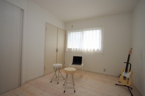 自然素材のパインフローリング