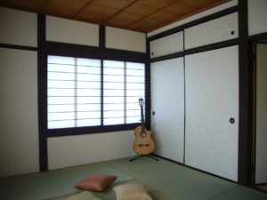 明るい色調のけいそう土壁